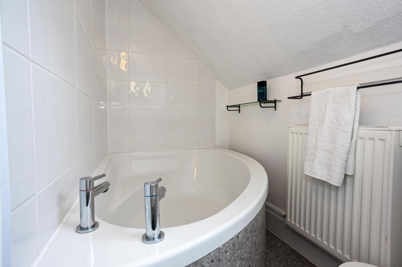 Cosy 2 Bed Apartment - Close To Leeds Centre Luaran gambar