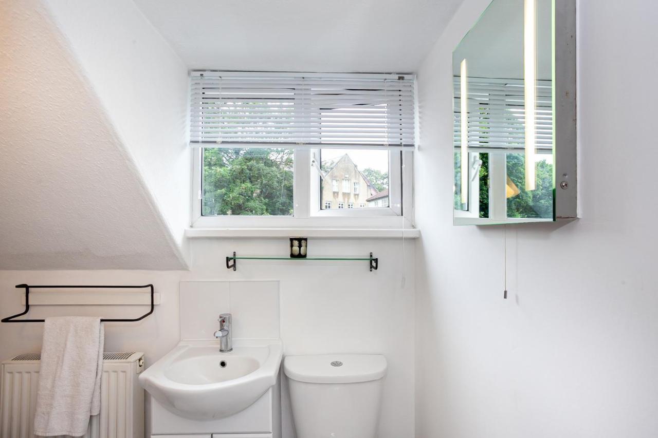 Cosy 2 Bed Apartment - Close To Leeds Centre Luaran gambar